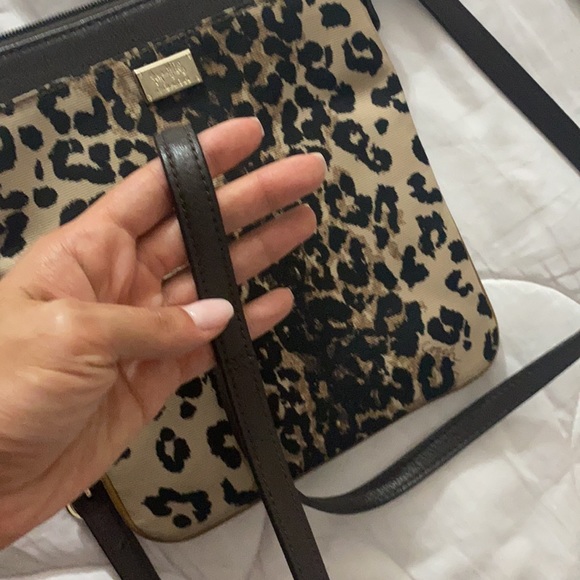 Cheetah print coach bag size small - Picture 8 of 8